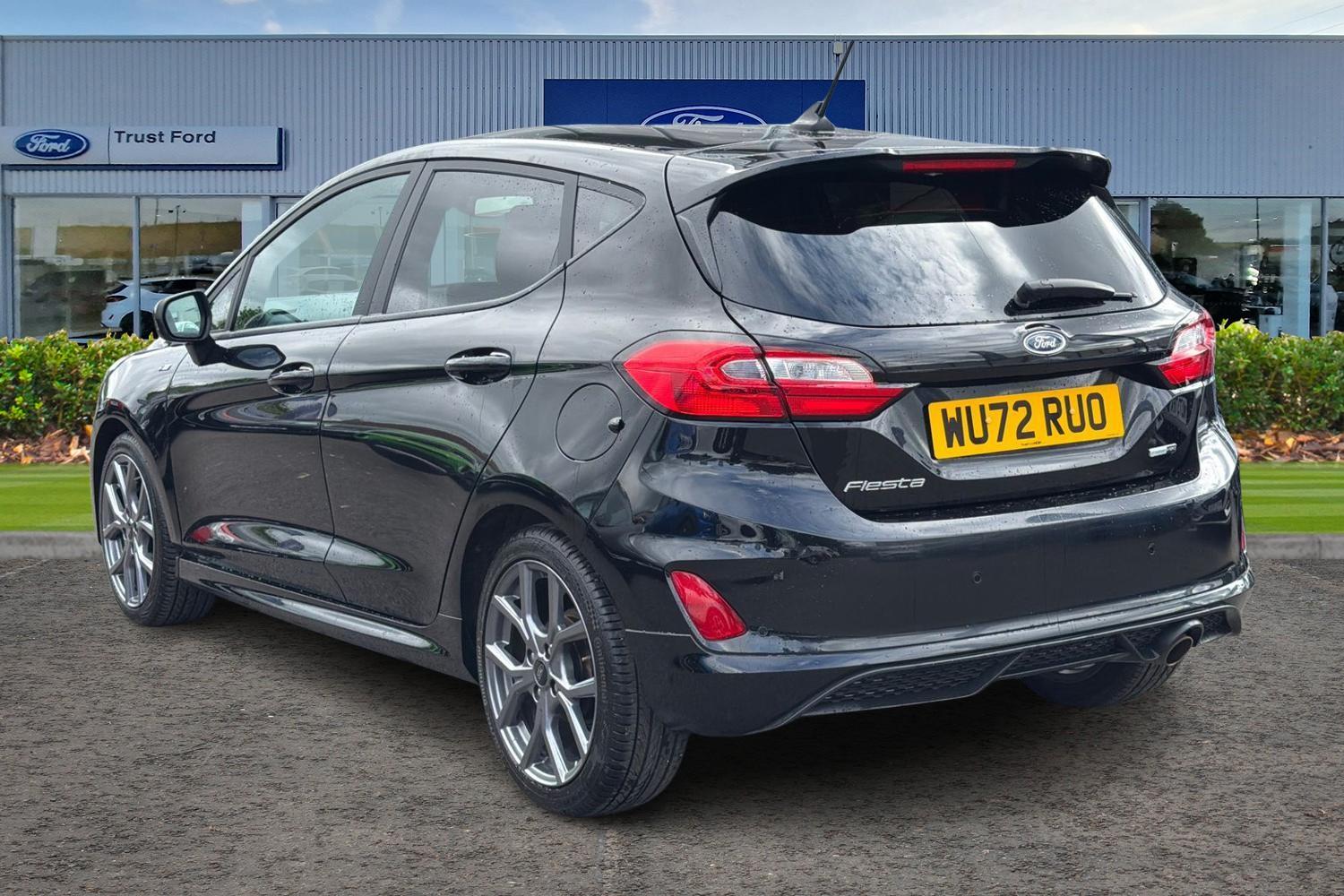 Ford FIESTA Photo 1