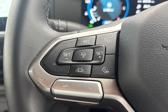 VOLKSWAGEN Transporter Photo 16
