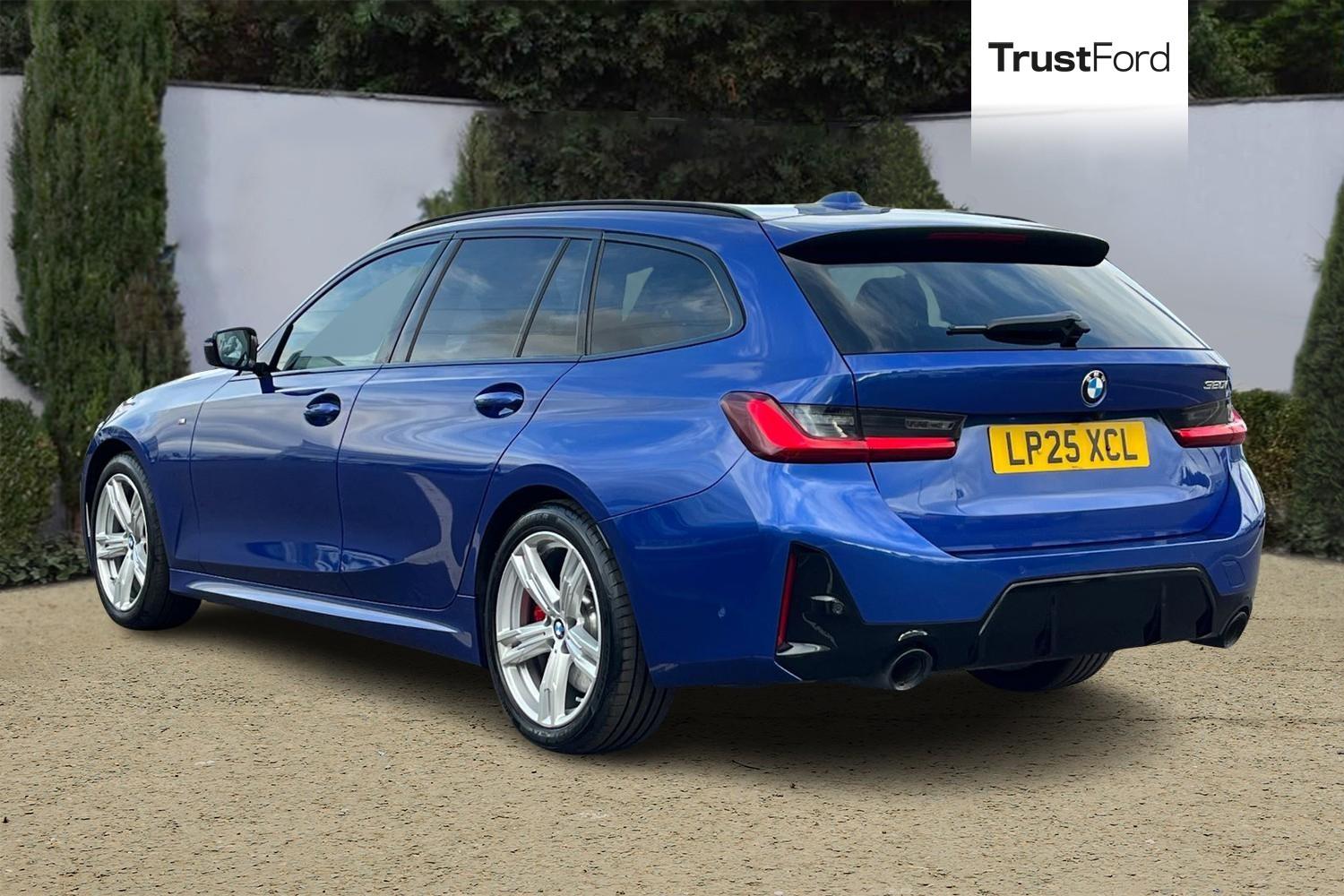 BMW 3 Series Photo 1