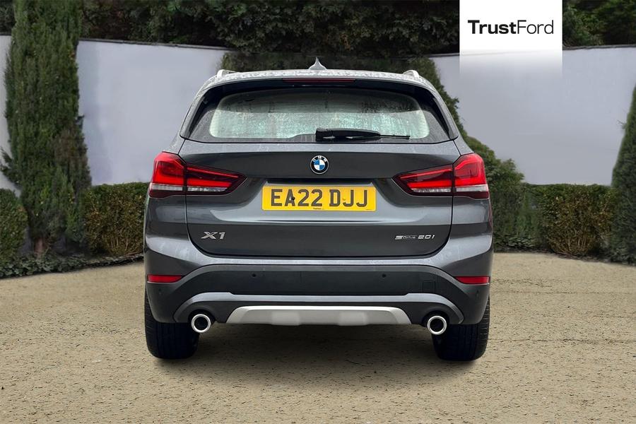 BMW X1 Photo autoimg-61f2fa4b363028beb1d03cfee620a4f61fc6466c.jpg