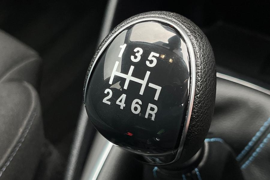 Ford FIESTA Photo autoimg-61f3d44a976e2d987b432c98f1fa975fd3865956.jpg