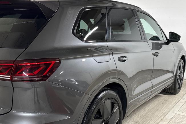 VOLKSWAGEN Touareg Photo 35