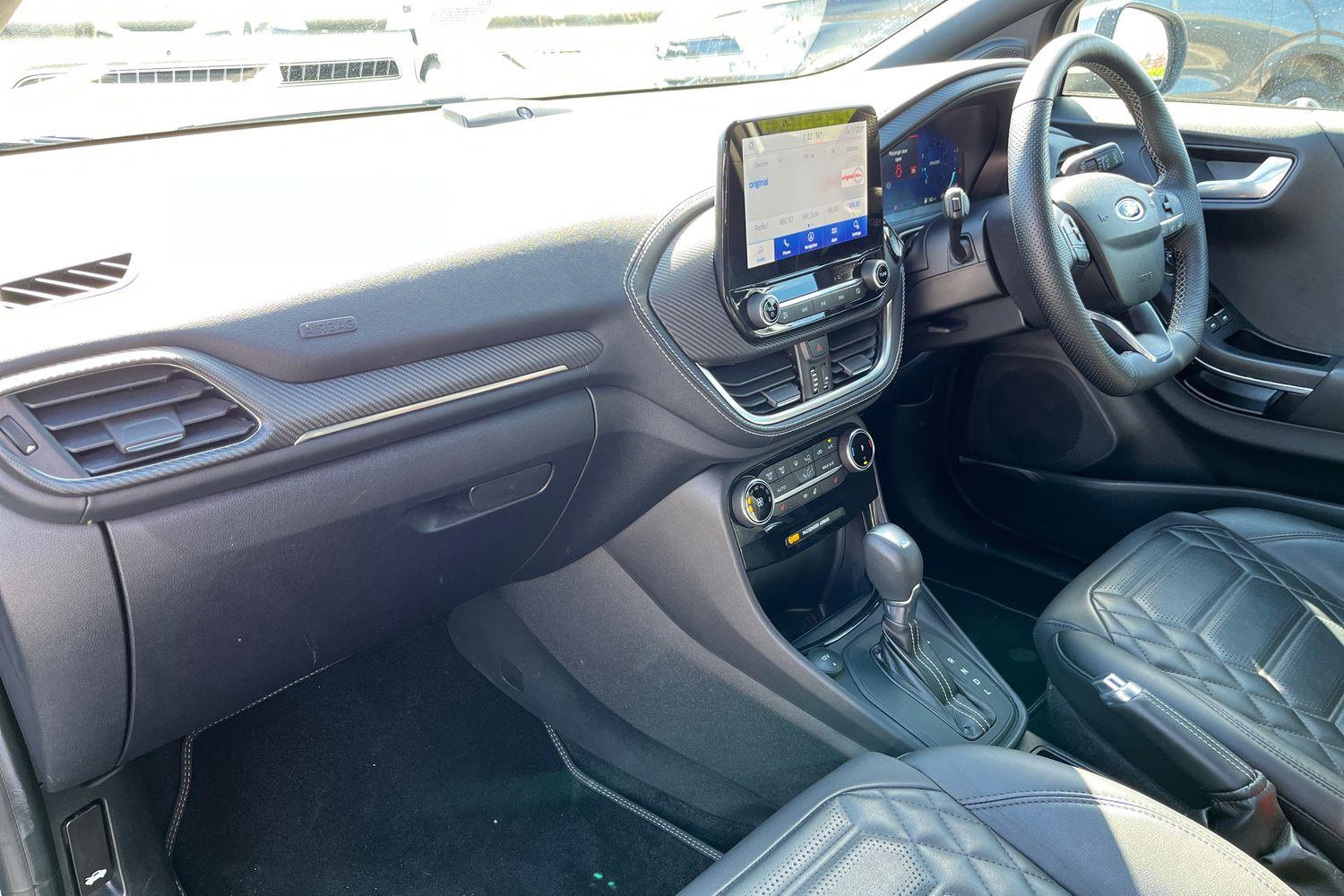 Ford PUMA Photo 17