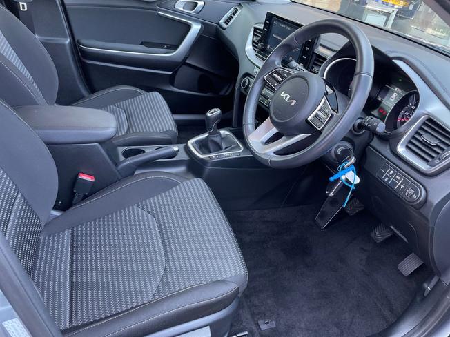 KIA Xceed Photo 28