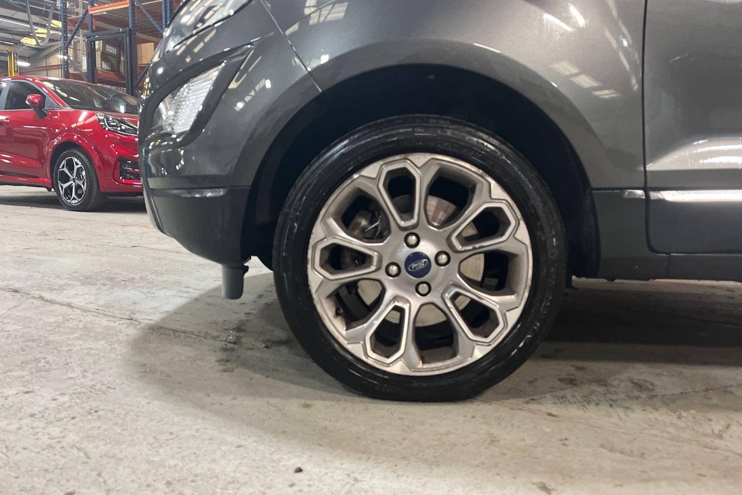 Ford ECOSPORT Photo 7