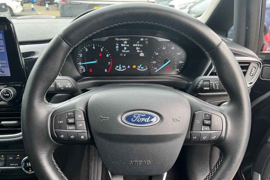 Ford Fiesta Photo autoimg-61fcbb73ffafecde43d6f41f3b5e3d640710e8ea.jpg