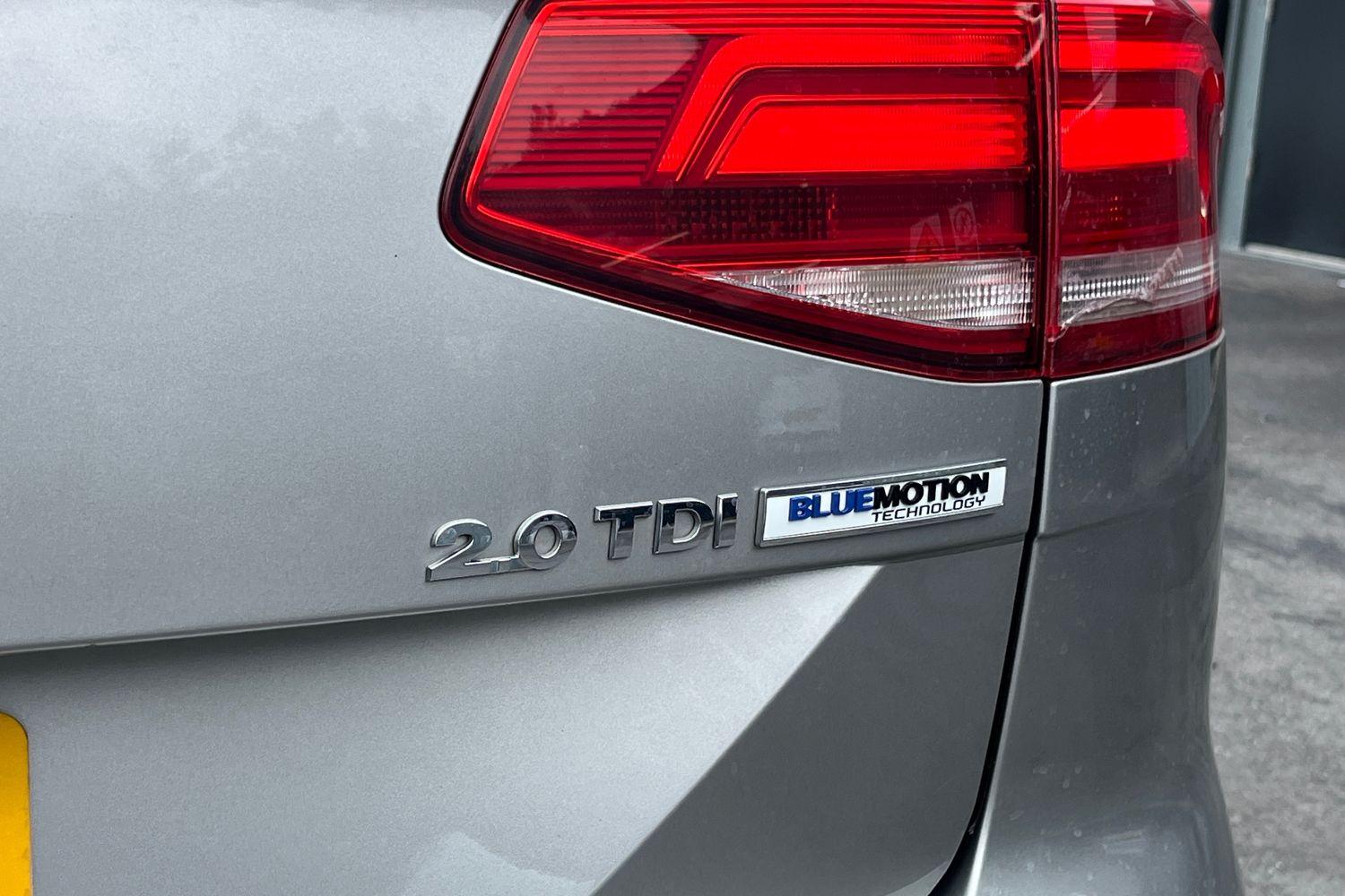 Volkswagen PASSAT Photo 27