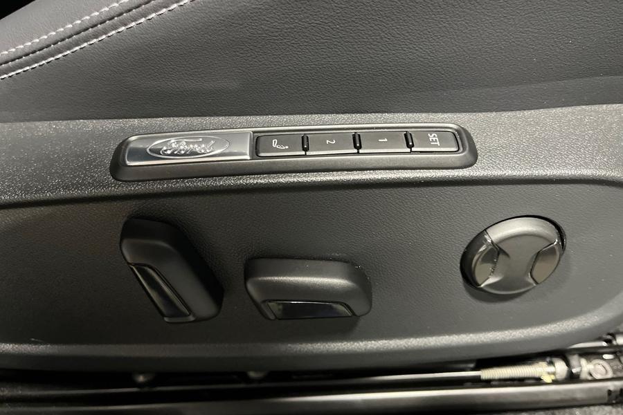 Ford Explorer Photo autoimg-6200fea8fd92a2ba2825450540f8d891833e8e75.jpg