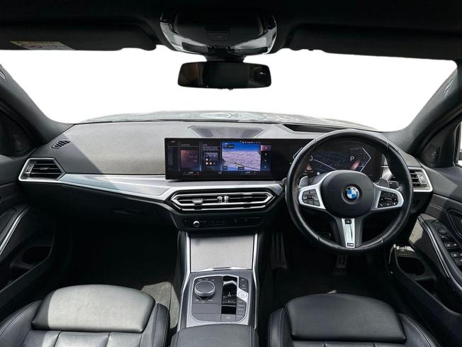 BMW 3 Series Photo 10