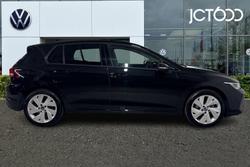 VOLKSWAGEN Golf Photo 4