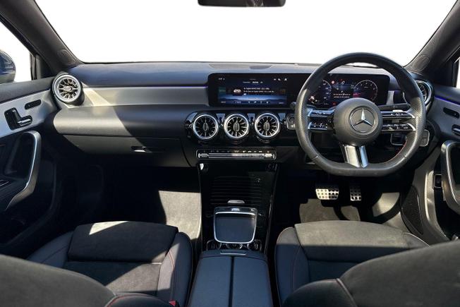 MERCEDES-BENZ A Class Photo 10