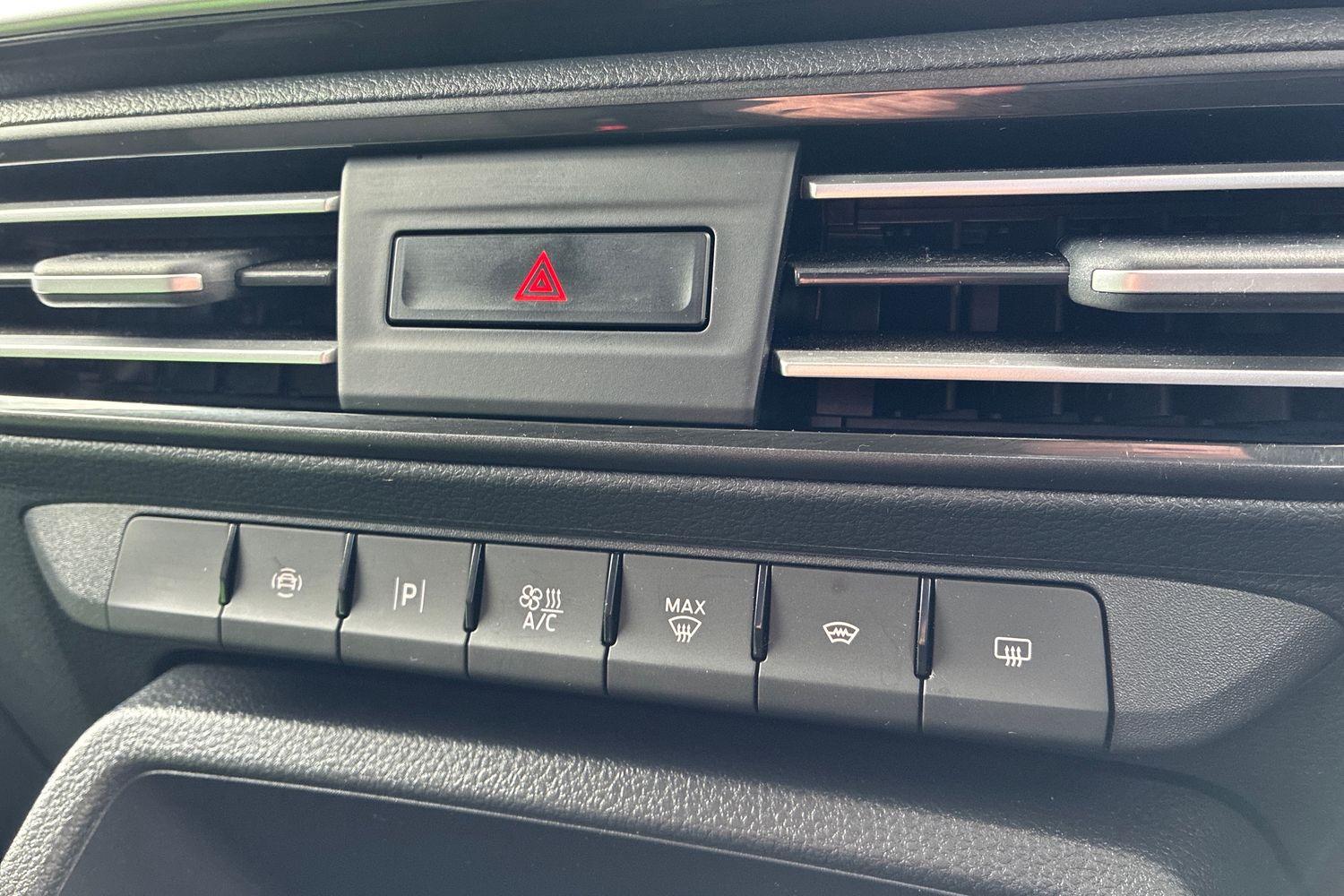 Ford TRANSIT CONNECT Photo 22