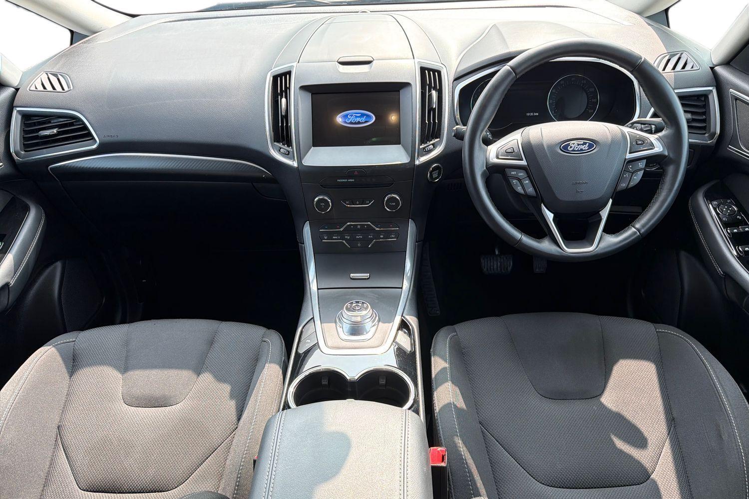 Ford S-MAX Photo 9
