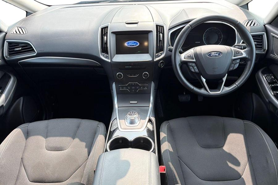 Ford S-MAX Photo autoimg-62067d85ddc490c17ecd199234a069f53e1f6ba8.jpg