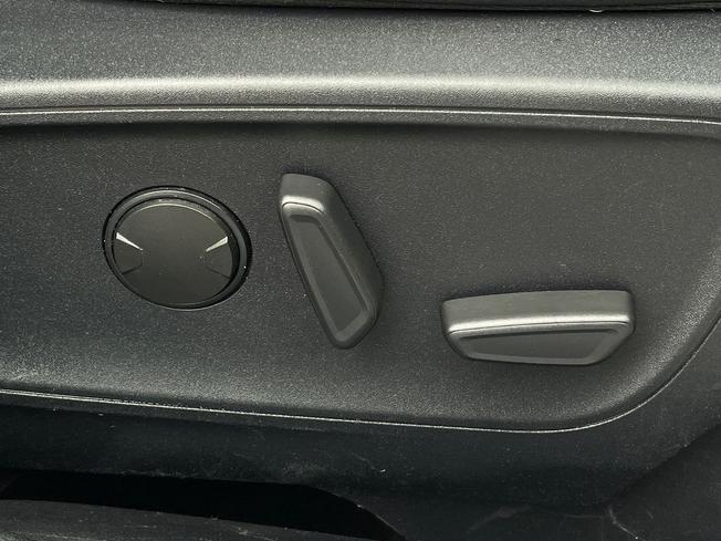 FORD Kuga Photo 30
