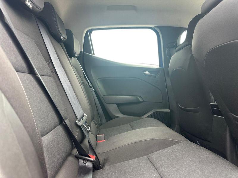 Used Renault Clio PL72FCF 17