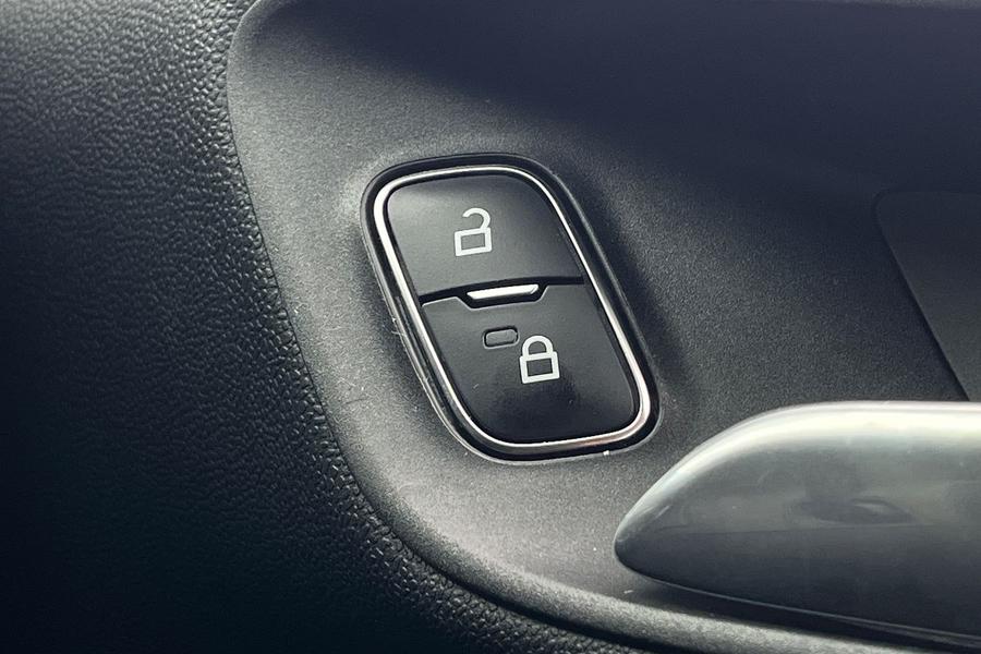 Ford Fiesta Photo autoimg-620ea98e1d5c5623731714b7fd945c62fa9426ba.jpg