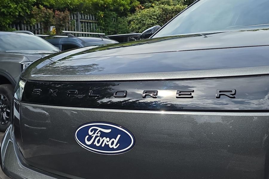 Ford Explorer Photo autoimg-620f9a43543827f3d7e94d6c013816468bab470e.jpg