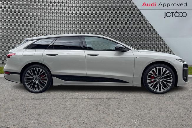 AUDI A6 E-Tron Avant Photo 4