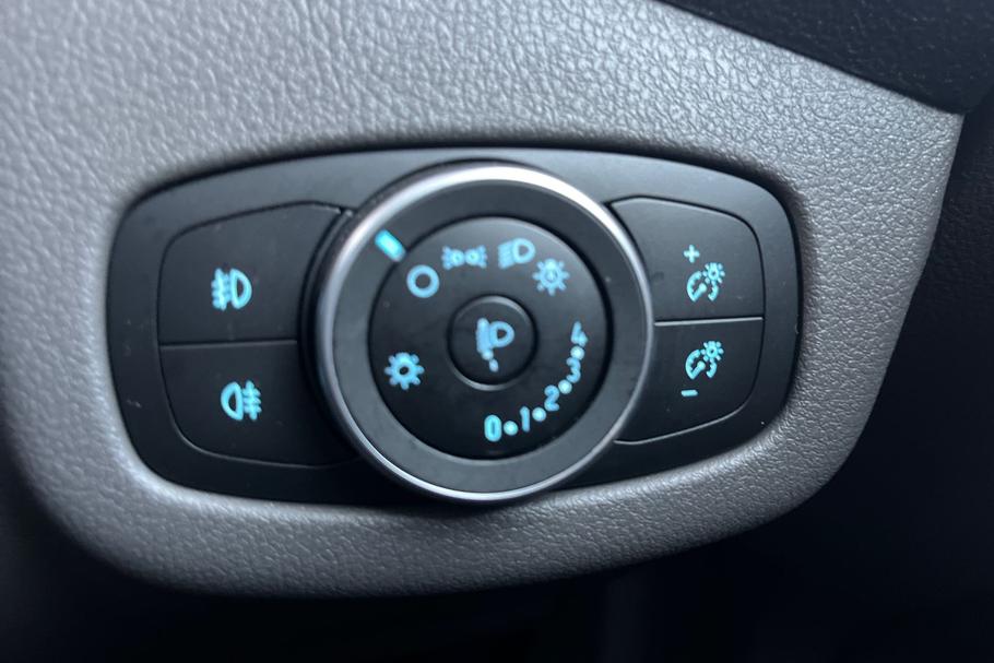 Used Ford TOURNEO CONNECT 30