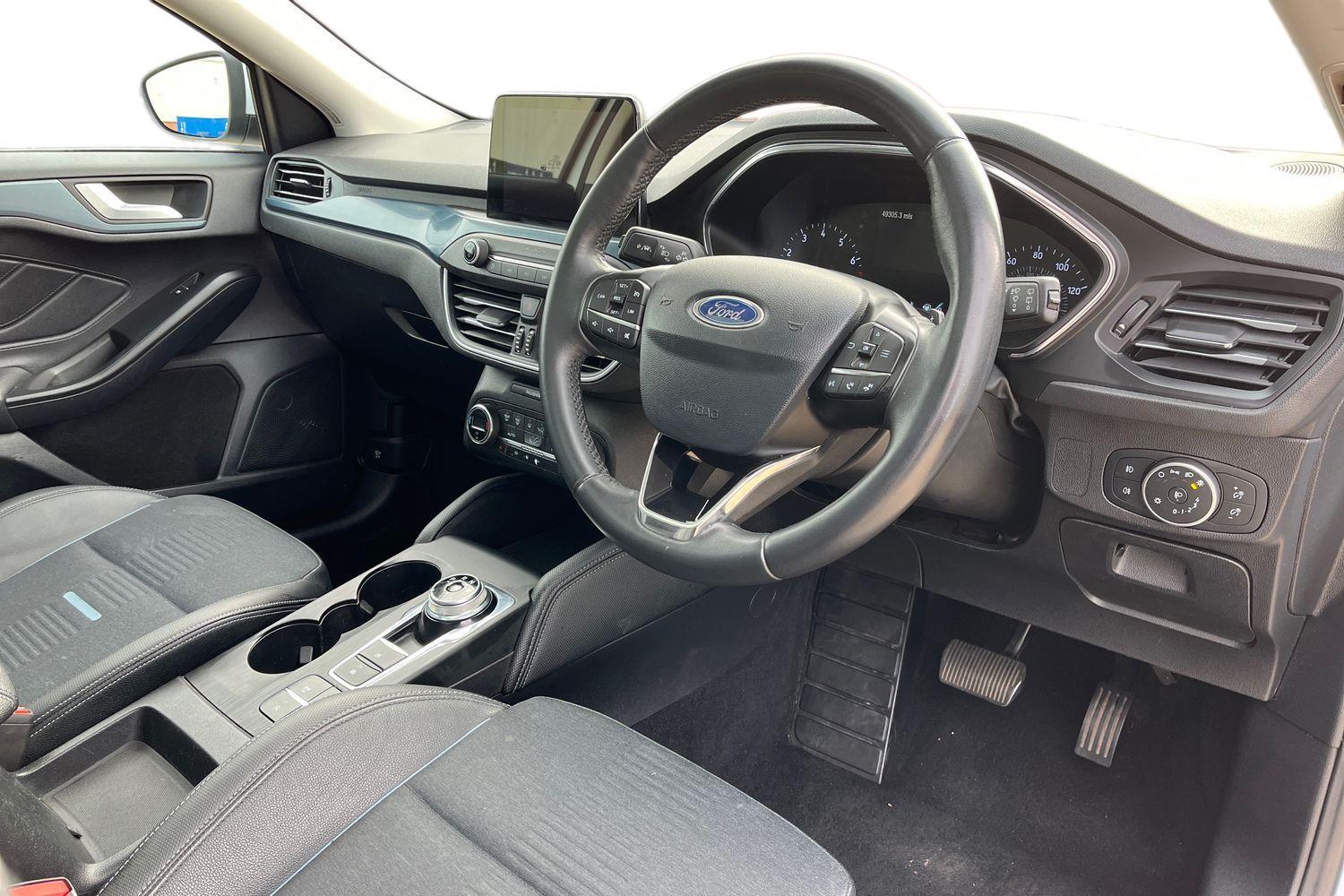 Ford Focus Photo 8