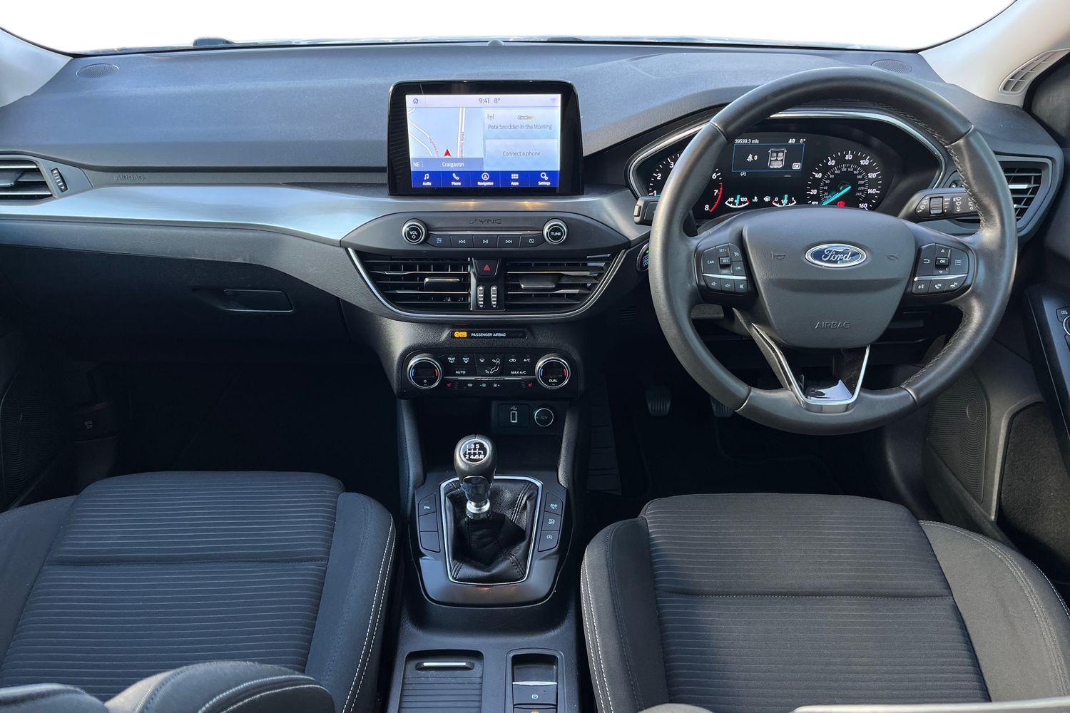 Ford FOCUS Photo 9