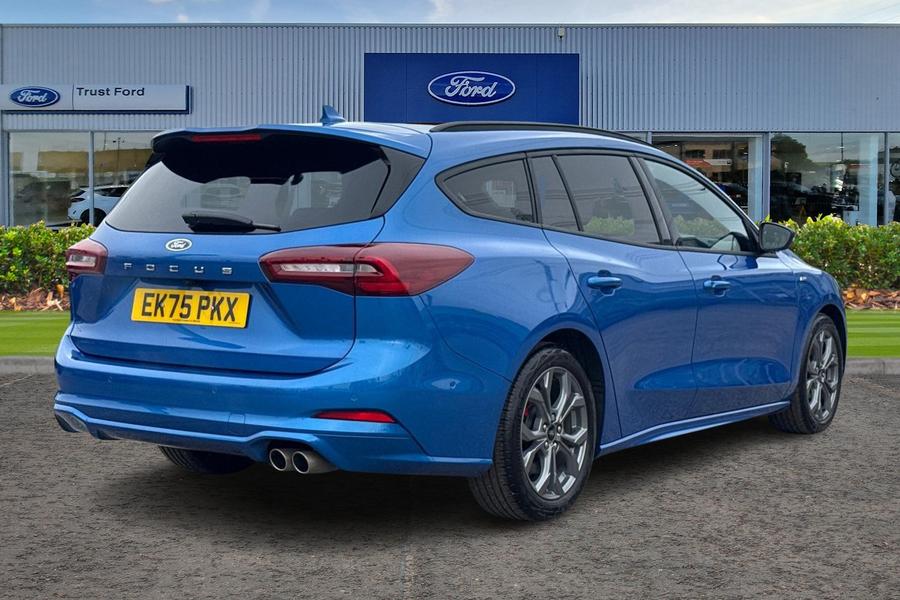 Ford FOCUS Photo autoimg-621bb593e62d9d41c0a4400e0d965d25c6bac427.jpg