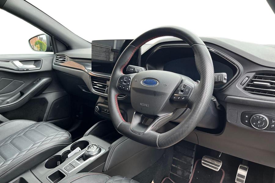 Ford FOCUS Photo autoimg-621e41f988c22c01f69d1ec8d2baddaf13ad7763.jpg