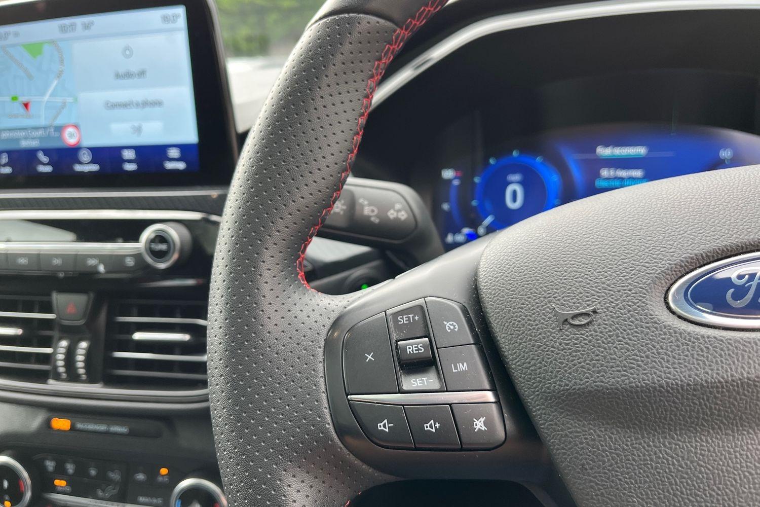 Ford KUGA Photo 28