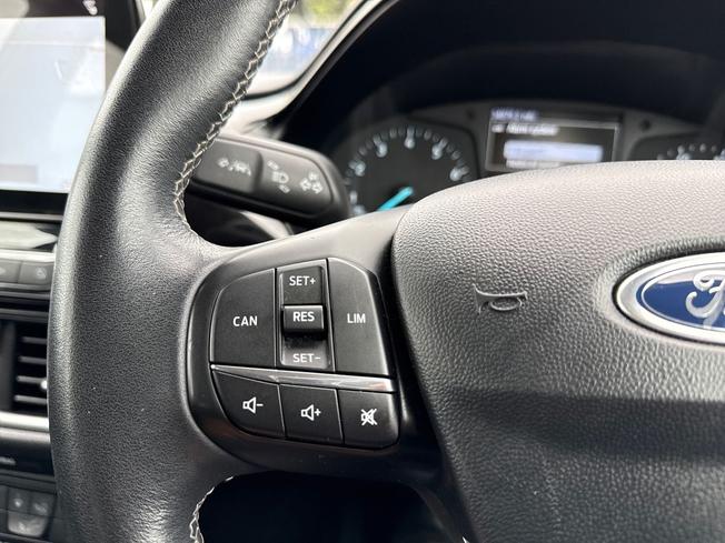 FORD Fiesta Photo 16