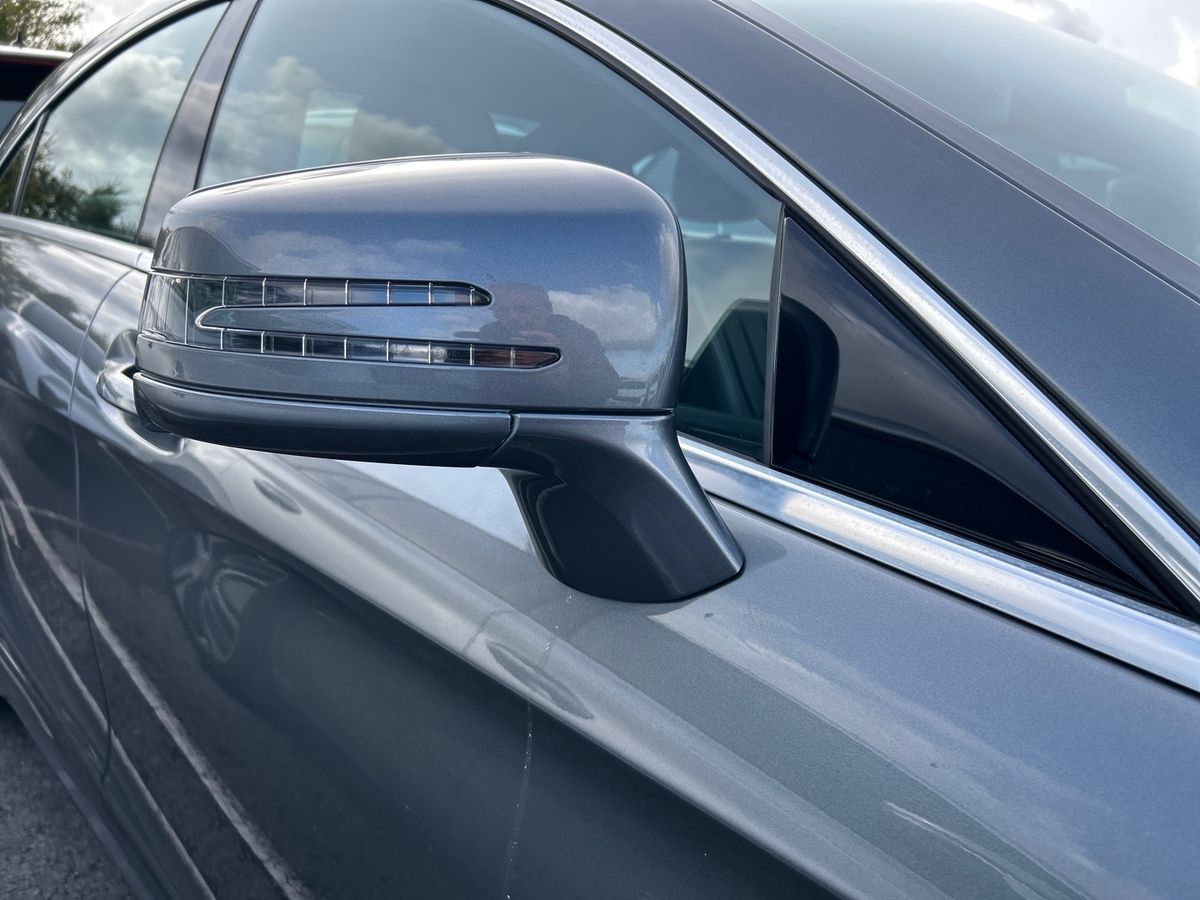 Mercedes-Benz CLS Photo 20
