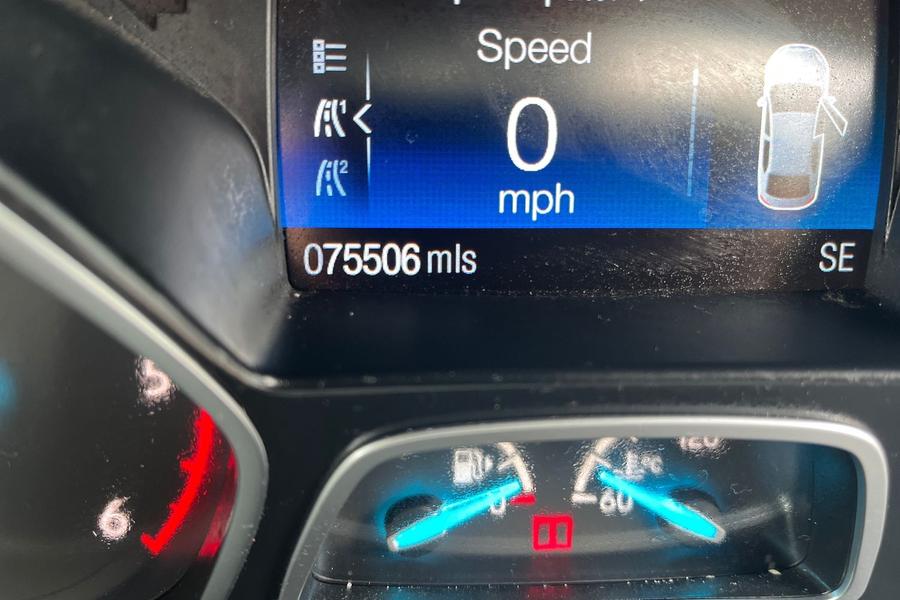 Ford KUGA Photo autoimg-62224862b10009bdf8c84bbc4a797d7c5e215287.jpg