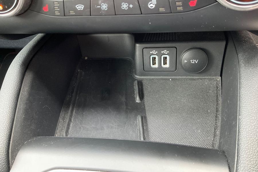 Ford KUGA Photo autoimg-6223daa911aedd4e405e08e19315e25fe2690bcd.jpg