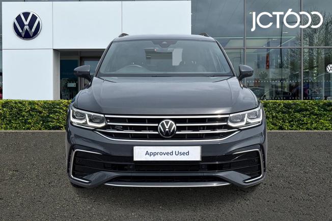 VOLKSWAGEN Tiguan Photo 8