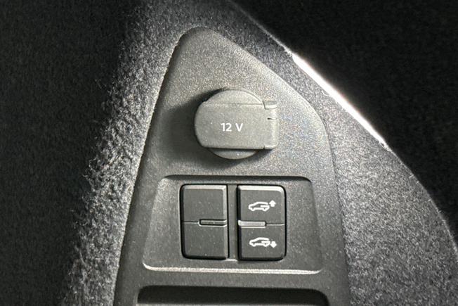VOLKSWAGEN Touareg Photo 29