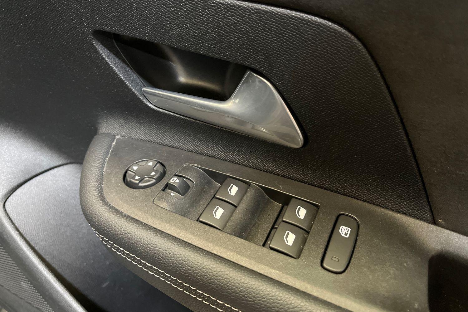 Vauxhall MOKKA Photo 15