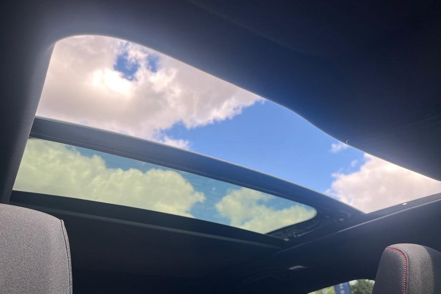Ford FOCUS Photo autoimg-62273eb0f3d339347a7b202717f44410b292057a.jpg