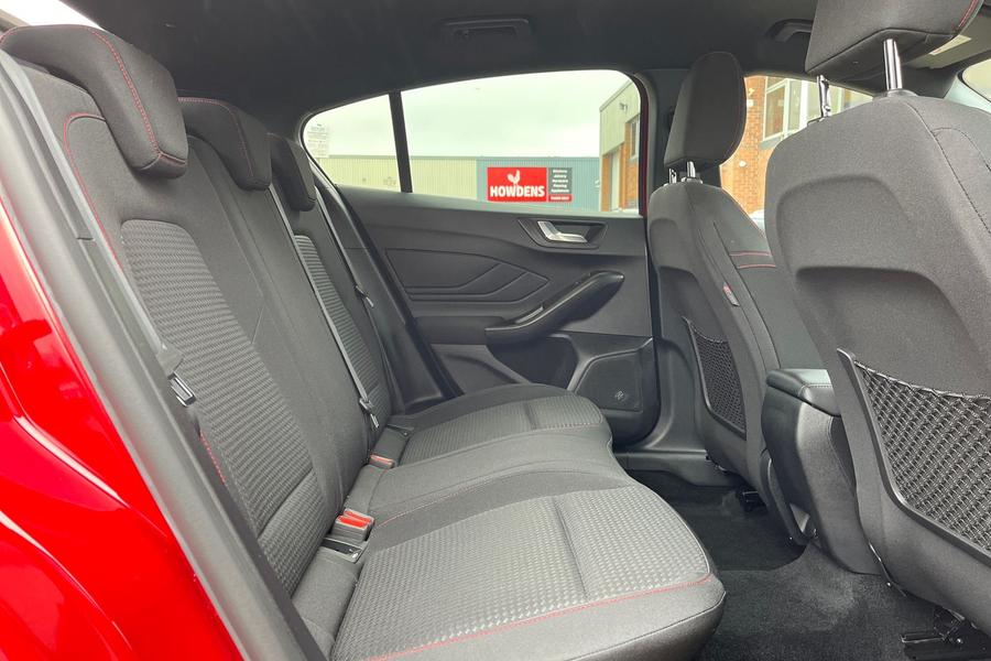 Ford Focus Photo autoimg-622b3052ebce820f6fdb63223c32e3941e3b8bbe.jpg