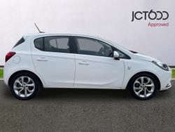 VAUXHALL Corsa Photo 4