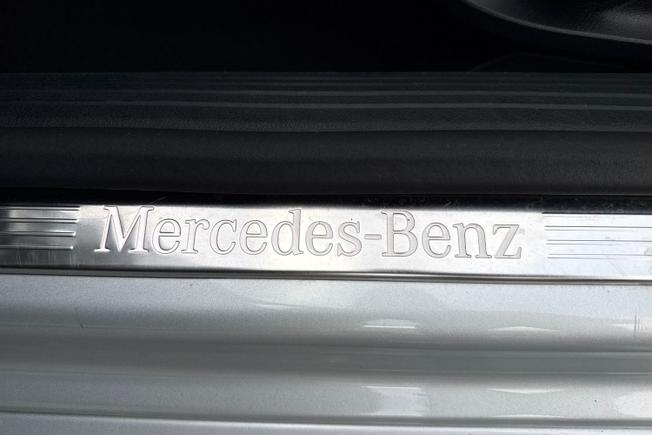 MERCEDES-BENZ A Class Photo 33