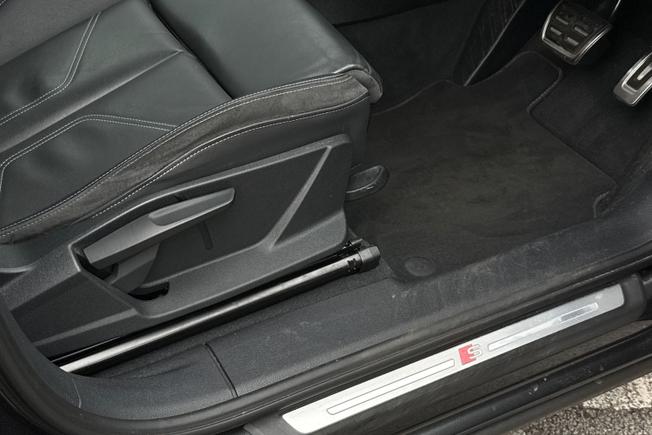 AUDI Q3 Photo 32