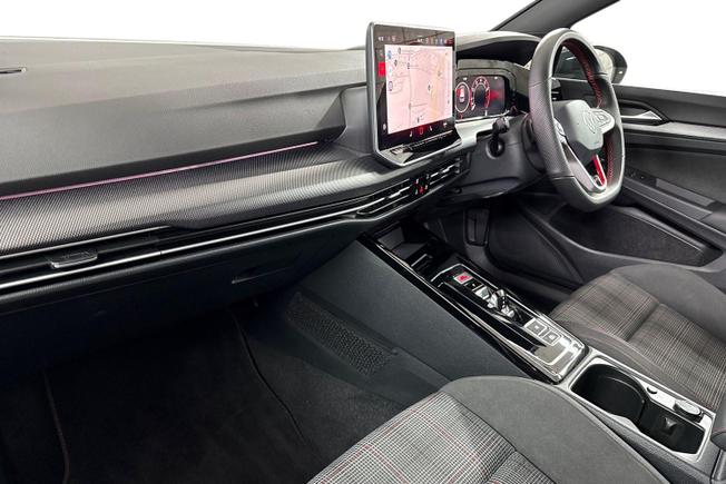 VOLKSWAGEN Golf Photo 2