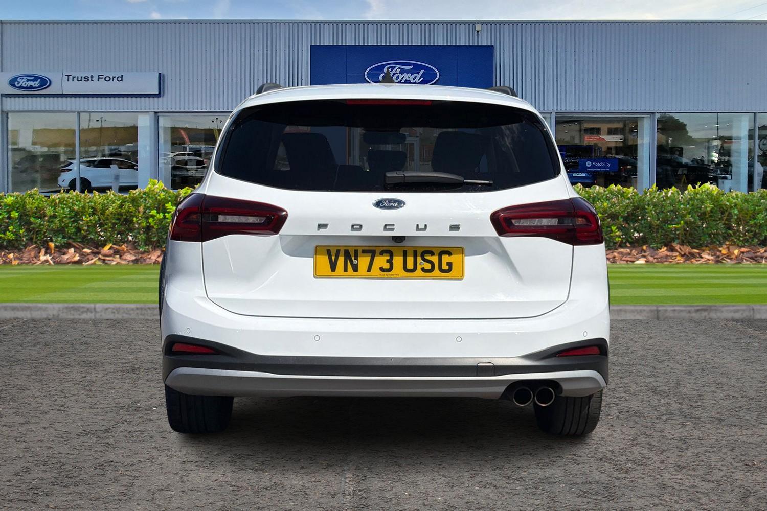 Ford FOCUS Photo 6