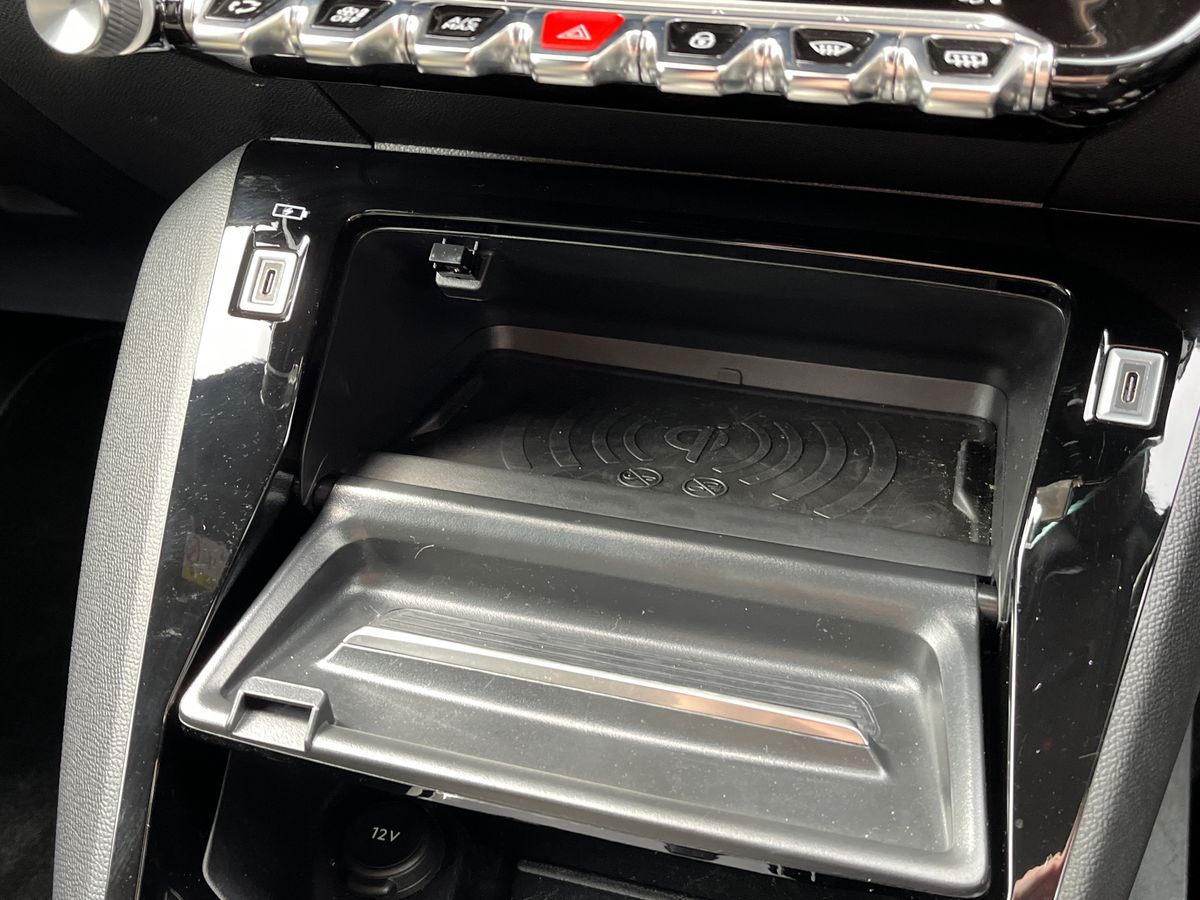 Peugeot 2008 Photo 31