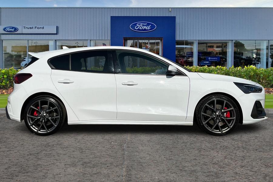Ford FOCUS Photo autoimg-62393dffa1c18f963d66e2e1665cf6bda4dce30e.jpg