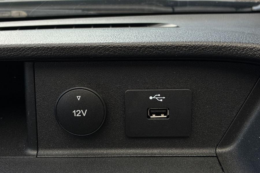 Ford TRANSIT Photo autoimg-623a76a65515efbd916070951687e55c591d164c.jpg