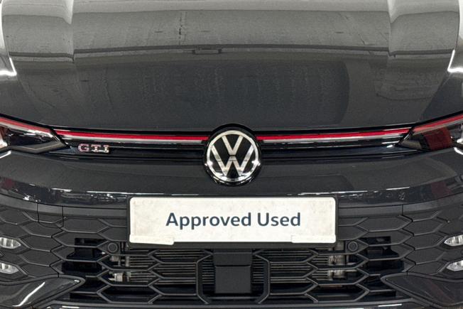 VOLKSWAGEN Golf Photo 29