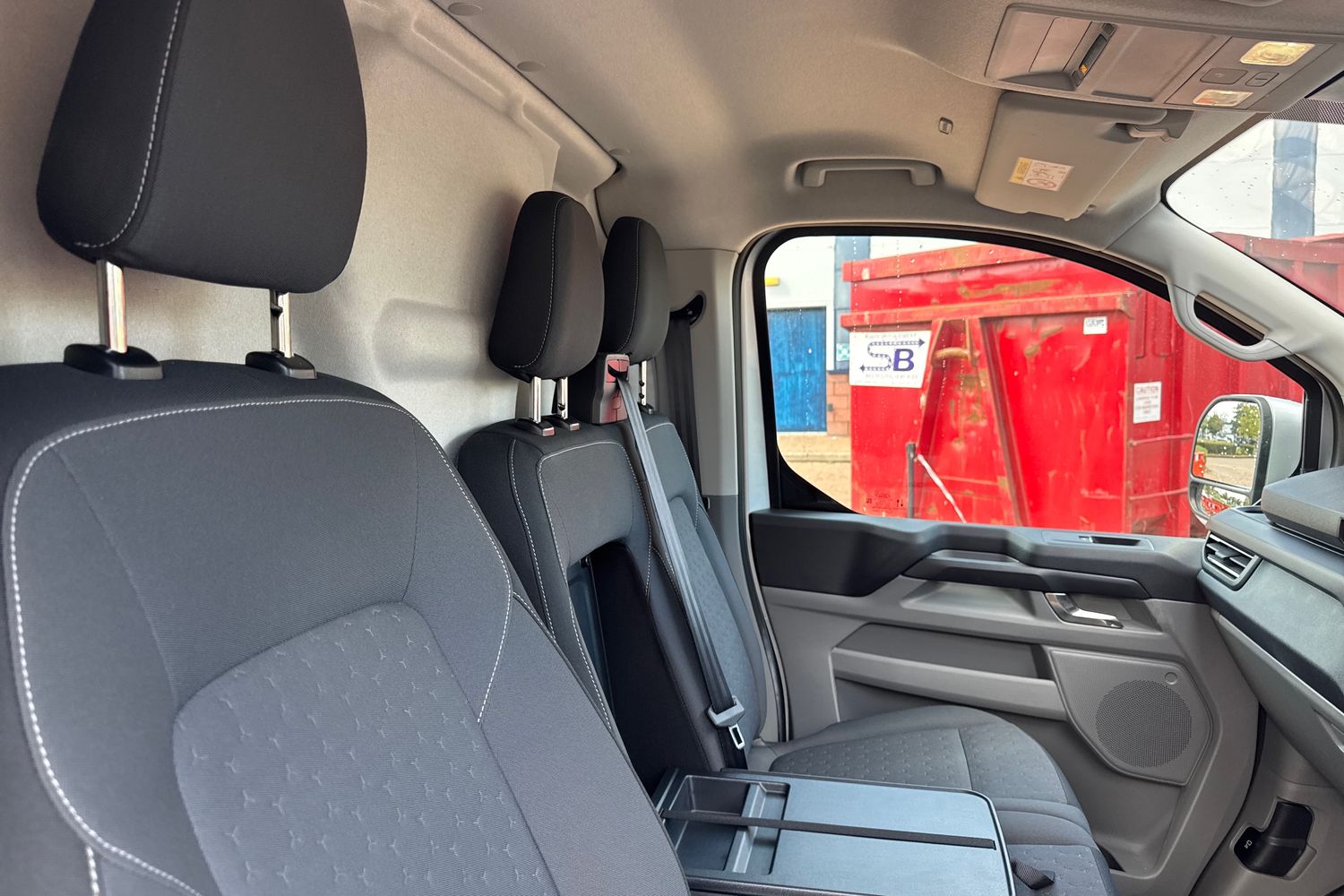 Ford TRANSIT CUSTOM Photo 22
