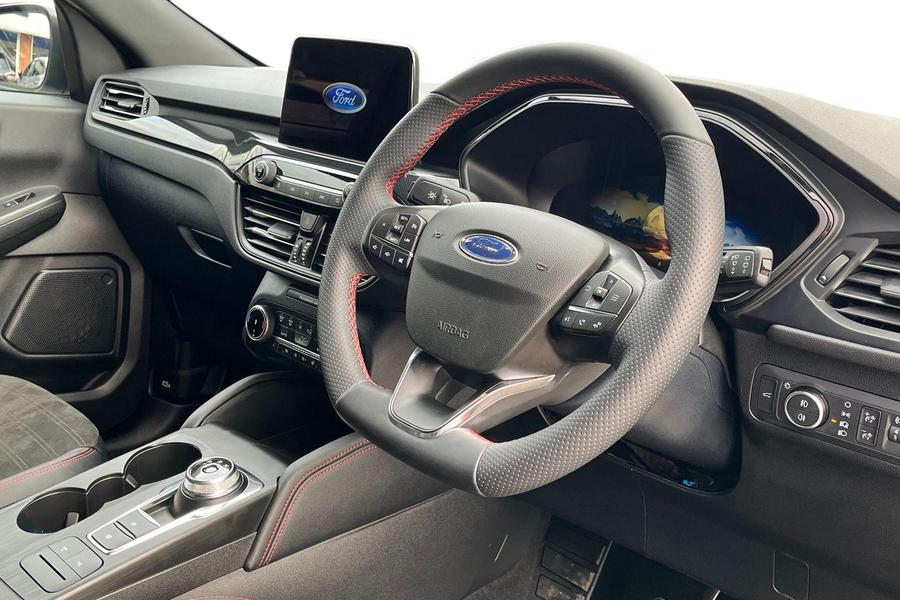 Ford Kuga Photo autoimg-623f9e9d4e05e42eb9451a5c544aec36437269e8.jpg