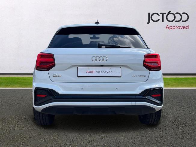 AUDI Q2 Photo 7